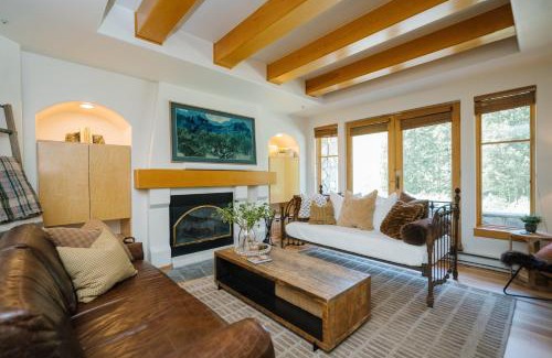 Salt Lake Mountain Resorts Apartment | Nest at Solitude Cozy Ski In Ski Out