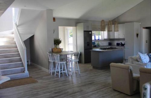 Voelklip House | Nest Egg Holiday Home Voëlklip