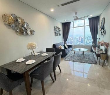 Kuala Lumpur City Centre Apartment | Nest In The Sky