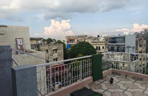 Delhi Apartment | Nest Inn
