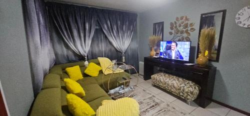 Krugersdorp Apartment | Nestle -me