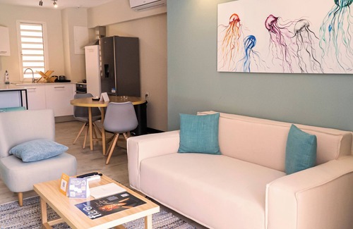 Port Chambly Apartment | Nestled in a unique Mediterraneanninspired residential estate of Port Chambly