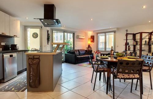 Quartier du Port Apartment | Nestor&Jeeves - CIGALUSA TERRASSE - Port area - Close Old Town