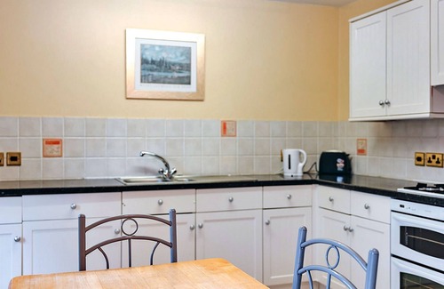 Eaton Mascott House | Netley Hall - Angelica by Interhome