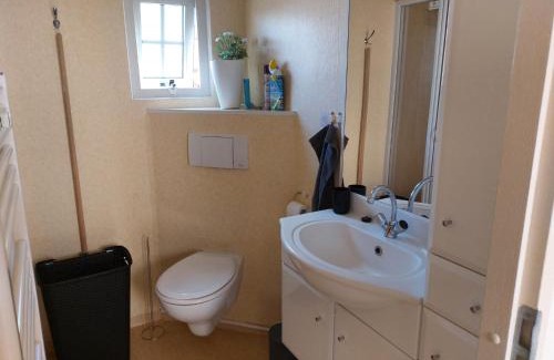 Rheeze Other | Nette, ruime chalet op christelijke familiecamping