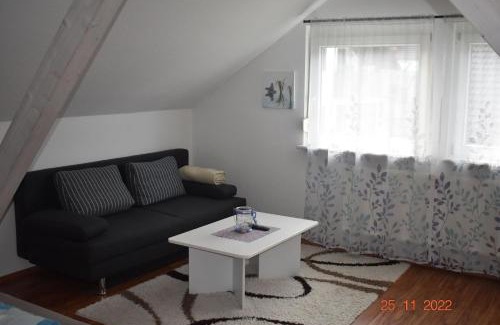 Meckenbeuren Apartment | Nette Wohnung in Brochenzell