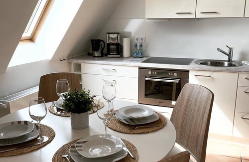 Wassersleben Apartment | NEU 2024 Strandliebe - Fewo mit Meerblick und Sonnenbalkon