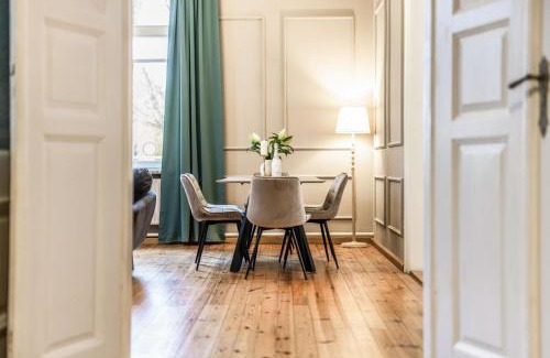 Coburg Apartment | Neu! Einzigartige Stadtvilla, super Lage, Parkplatz