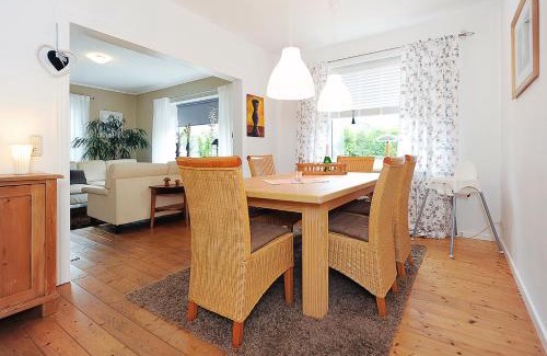 Esens House | NEU Exklusives Ferienhaus Fine