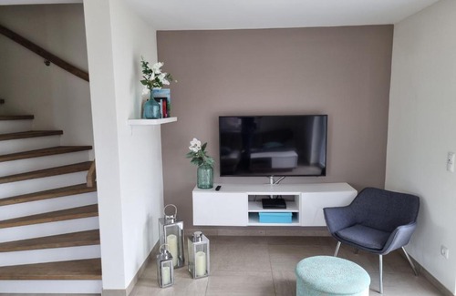 Nordseebad Burhave House | NEU!Moderne, lichtdurchflutete DHH, zentral, Garten, Wallbox, WLAN