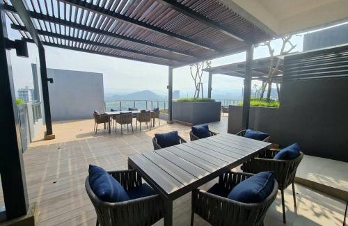 Kuala Lumpur Apartment | Neu Suites Near Gleneagles 10 minutes to KLCC