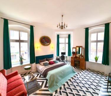 Friedrichshain-Kreuzberg Apartment | -NEU- Vintage-Flair in Kreuzberg