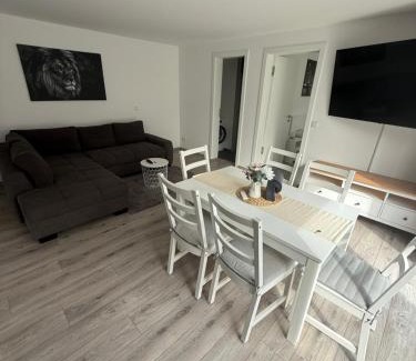 Prohlis Apartment | Neue , Schöne 3 Zimmer Wohnung in Dresden