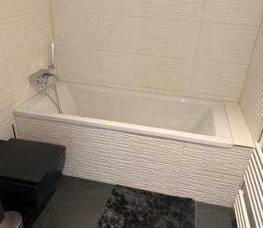 Prohlis Apartment | Neue , Schöne 3 Zimmer Wohnung in Dresden
