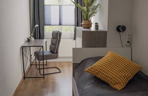 Chemnitz Apartment | Neufamily&workwlansmarttvnetflixcozyzentrumtoplagewaschmaschinebhfuni