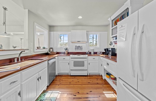 Minnesott Beach House | Neuse Village #8 - Fun in the sun with water views