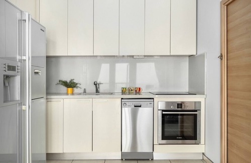 Neve Tzedek Apartment | Neve Tzedek Panorama High-Rise Stay by Sea N' Rent