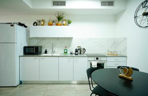 Eilat Apartment | Neve Tzedek Sea and Soul