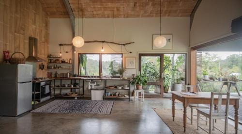 Gleniffer House | Never Never Cabin