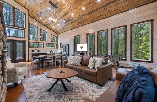 Pickens Cabin | Neverland in Broken Bow/Hochatown