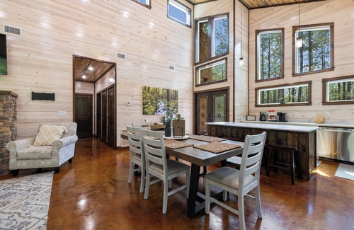 Pickens Cabin | Neverland in Broken Bow/Hochatown