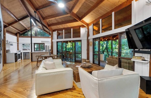 Kamerunga House | Neverland The Stoney Creek Treehouse