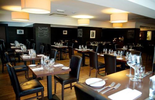 Fort William Hotel | Nevis Bank Inn
