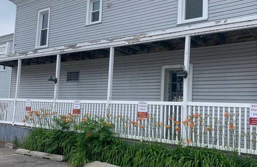 Traverse City Condo | NEW 1 Bed Front Street Suite 7