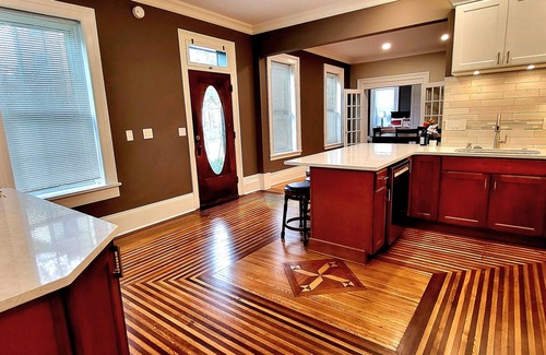 Saratoga Springs Condo | New 1st floor - One block to Restaurants, Shops, Cafes, Music, Spas -near Track!