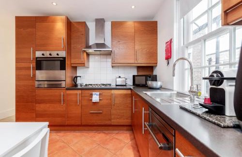 Covent Garden Apartment | New 2 Bed Apartment in Covent Garden
