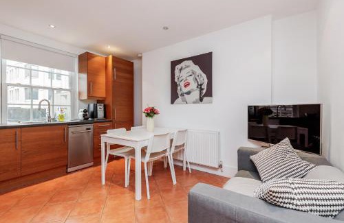Covent Garden Apartment | New 2 Bed Apartment in Covent Garden