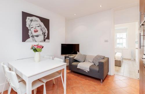 Covent Garden Apartment | New 2 Bed Apartment in Covent Garden