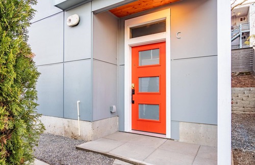Squire Park House | New 2 bed house near Seattle Downtown