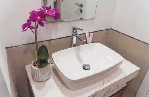 Umm Suqeim 3 Apartment | New 2 bedroom entire apartment in Madinat Jumeirah Living