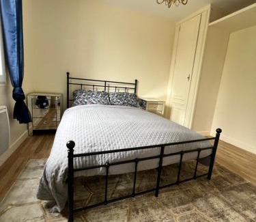 Sarcelles House | NEW 2 bedroom House 15mins from Paris by Train