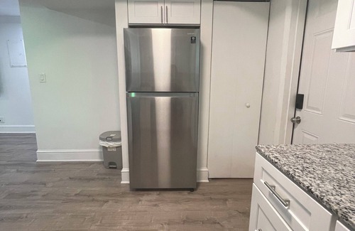 South Middle River House | NEW 2-bedroom unit lovely Fort Lauderdale w/AC, WiFi & AMAZING PRIVATE PATIO