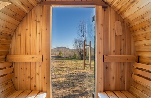 Bethel Ski Chalet | NEW: 2 Chalets 2 Mins Apart! Mtn Views, Hottubs, Sauna, GameRoom, Sleep 29