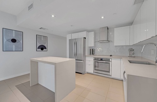 Overtown Apartment | NEW 2 full bedroom 2 full bathrooms in Downtown Miami ,8min from the beach