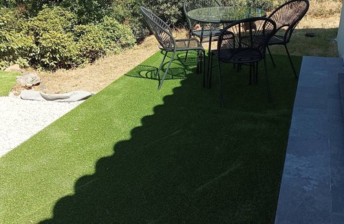 Forcalqueiret Condo | New 2-room house in property annex in Green Provence
