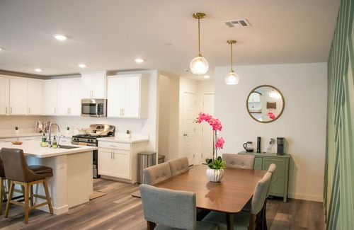 Pittmann House | NEW 2025 BUILT Mid to Long Term Stay Home