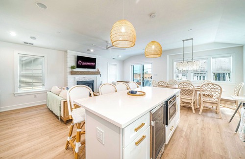 North End Condo | New 2025 Ocean City Condo -4BR w/Rooftop Lounge, Elevator & Beach Gear