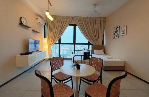 George Town Apartment | New 2BR or 3BR Cozy Urban Suite Homestay at Georgetown8-10pax by URBAN STAYCATIONS LOD