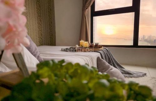 Downtown George Town Apartment | NEW 2BR Sunrise Gurney with Stunning Seaview 无敌日出海景房