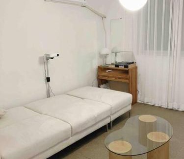 Yeonnam-dong Apartment | NEW 2F super cozy 2BR 5min station stay contigo - international only