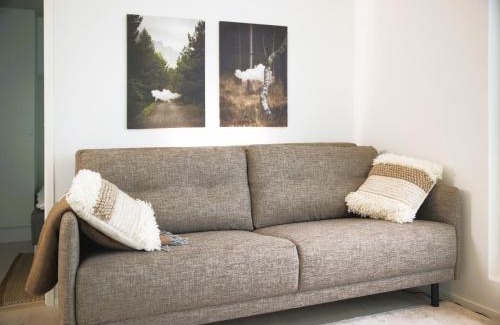 Myyrmaki Apartment | New 3-Bed Apartment & Free Garage parking