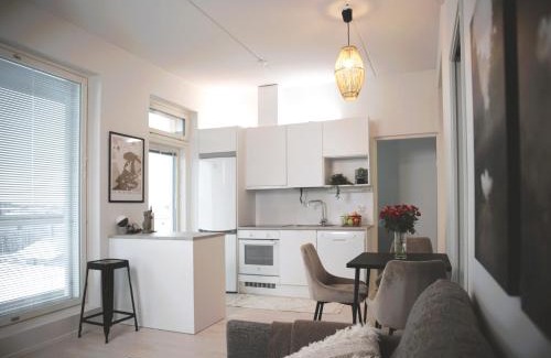Myyrmaki Apartment | New 3-Bed Apartment & Free Garage parking