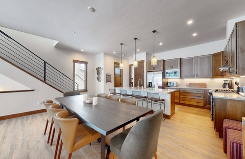 Fraser House | New 3-story mountain-view home with private hot tub, fireplace, deck, & W/D