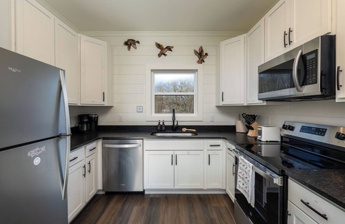 Bluff City House | New 3b/3ba waterfront construction on the South Holston River 1 mile from town.