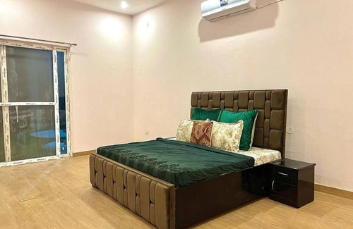 Sushant Lok Other | New 3bhk Farmhouse with Pool n V.big hall 4 parties