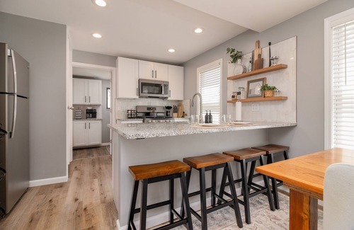 Hazel Park House | New!3BR/2BA Home in the Vibrant City of Hazel Park